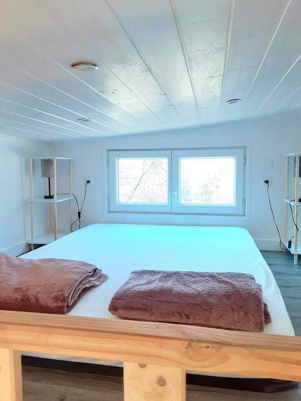 Вілла Tiny House Joy Beulotte-Saint-Laurent Екстер'єр фото